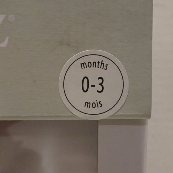 ROBEEZ Pink Red Strawberry First Kicks Patent Leather Sandals Size 0-3 Months - Picture 2 of 5